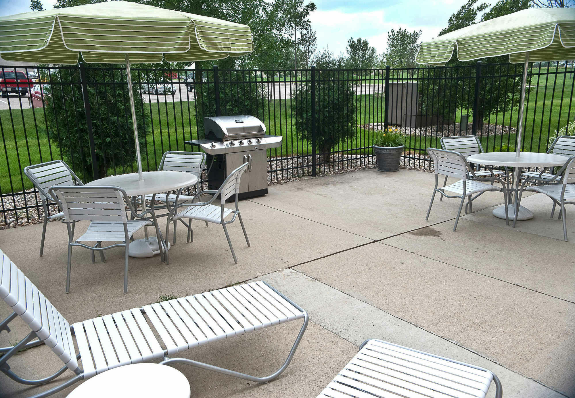 Country Inn & Suites By Radisson, بروكينغز المظهر الخارجي الصورة
